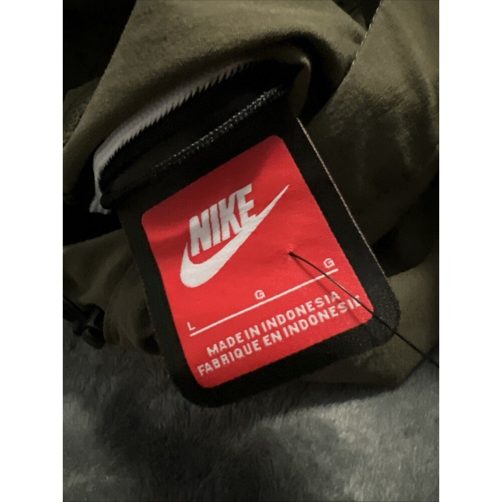 LARGE Nike Tech Men's Woven Jacket (Medium Olive/Medium Olive/Black) - Picture 3 of 9